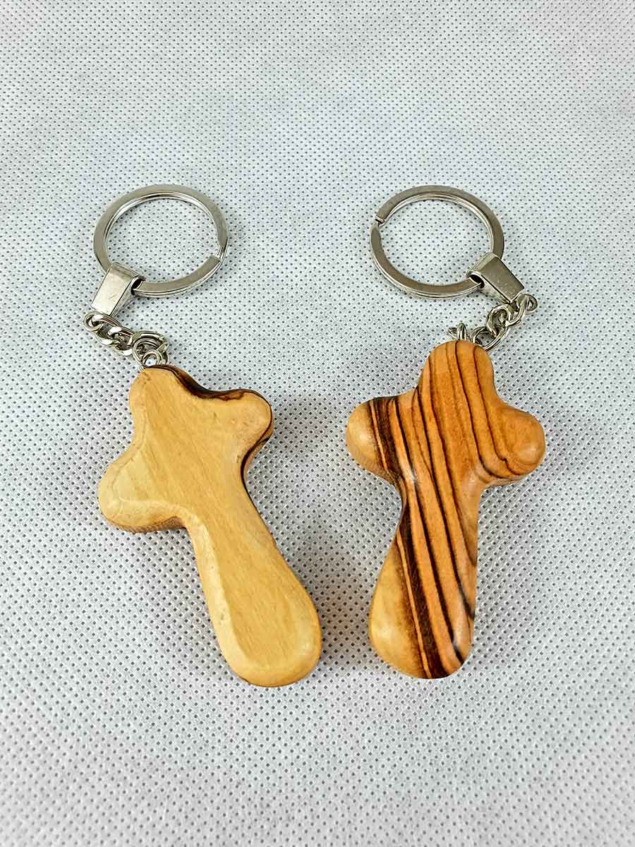 Holding Cross Keyring